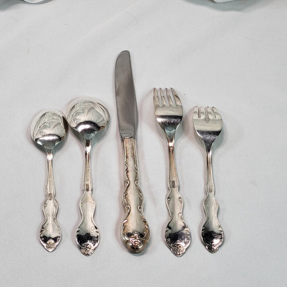 Rogers Camelot Melody Silverplate 5 Piece Place Setting Silverware 1964 - Picture 5 of 6